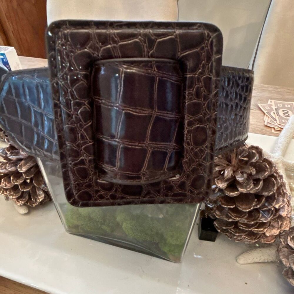 Betsy Johnson brown genuine leather croc wide belt size S/M